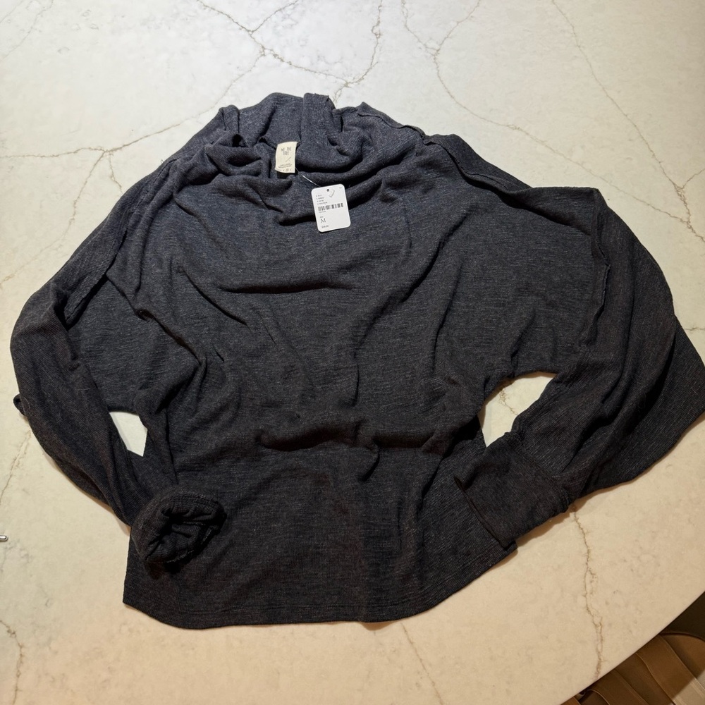 We The Free gray sweater, NWT size M